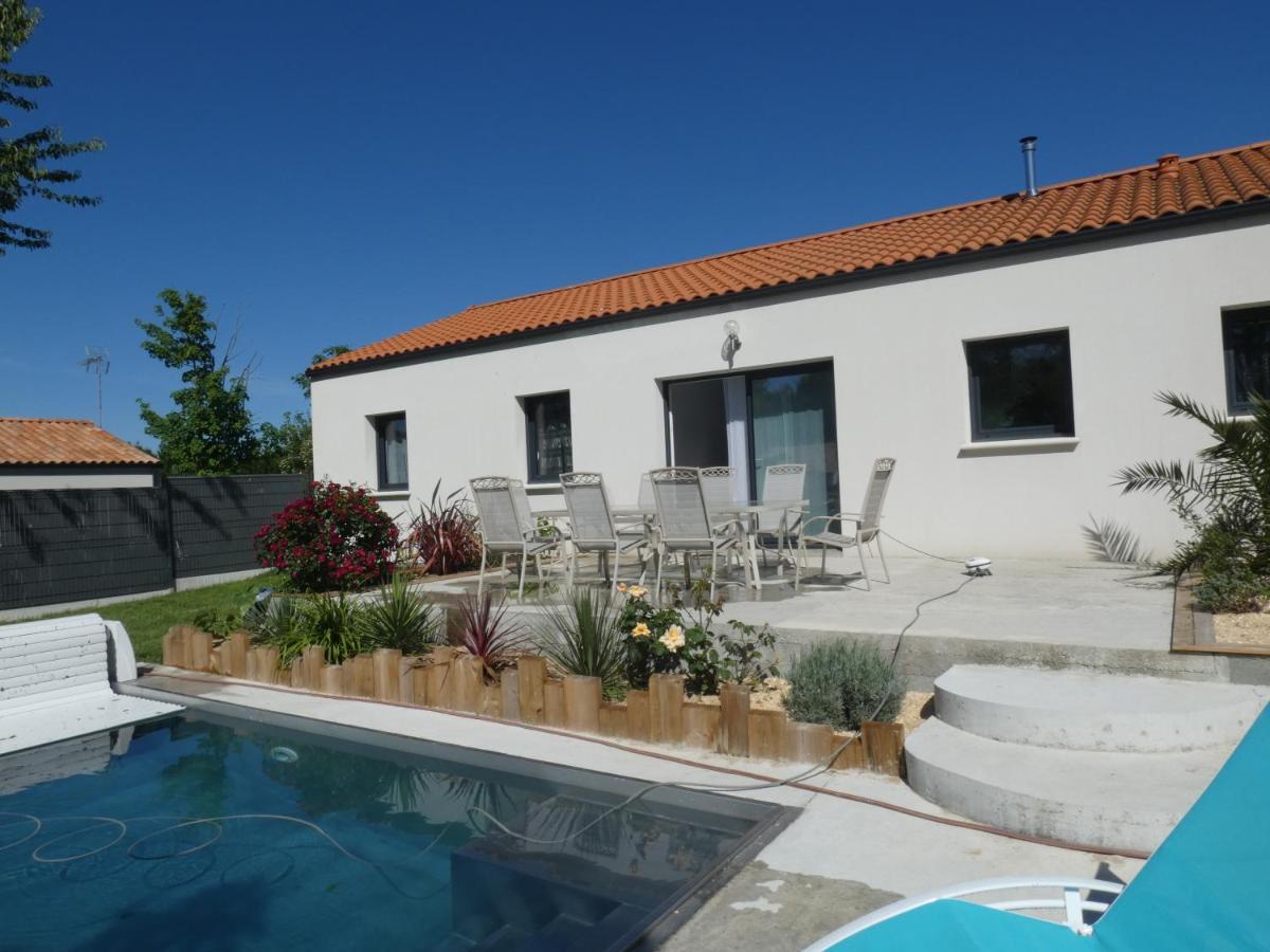 Villa D'Eau Douce Les Achards  Eksteriør billede