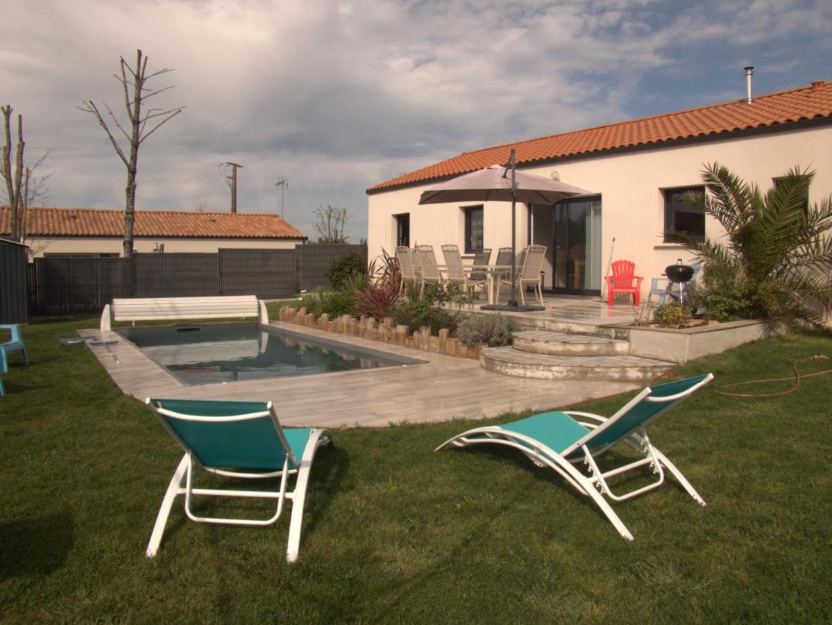 Villa D'Eau Douce Les Achards  Eksteriør billede