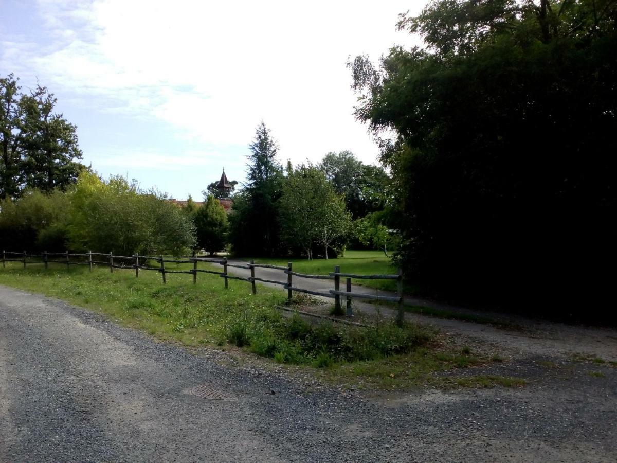 Villa D'Eau Douce Les Achards  Eksteriør billede